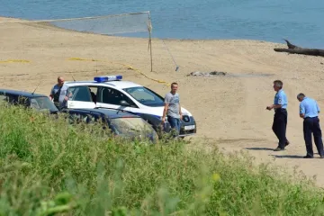 Iz Save izvukli eksplozivnu napravu, pozvali su policiju