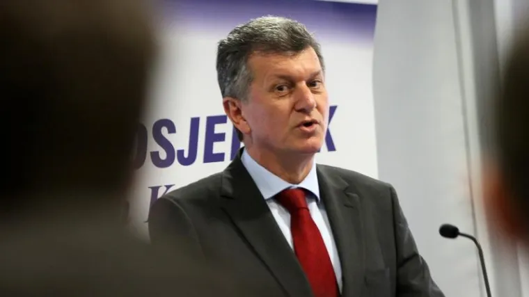 Kujundžić: 'Kad bi se mene pitalo, za Jadranku Kosor bi sigurno bilo mjesta u HDZ-u'