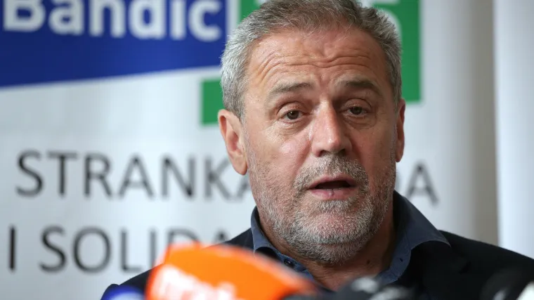 Bandić: 'Premijer ne može biti ni Petrov ni dva službenika ministarstva vanjskih poslova'