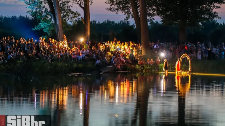 Spaljivanjem dolara zavr&scaron;io 11. međunarodni Land art festival - Slama
