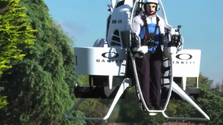 Profesionalni golfer napravio jetpack i ledbjelicu za kretanje iznad travnjaka