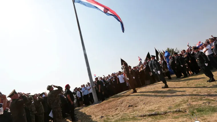 U Kninu se sutra očekuje sto tisuća ljudi, vozači oprez!