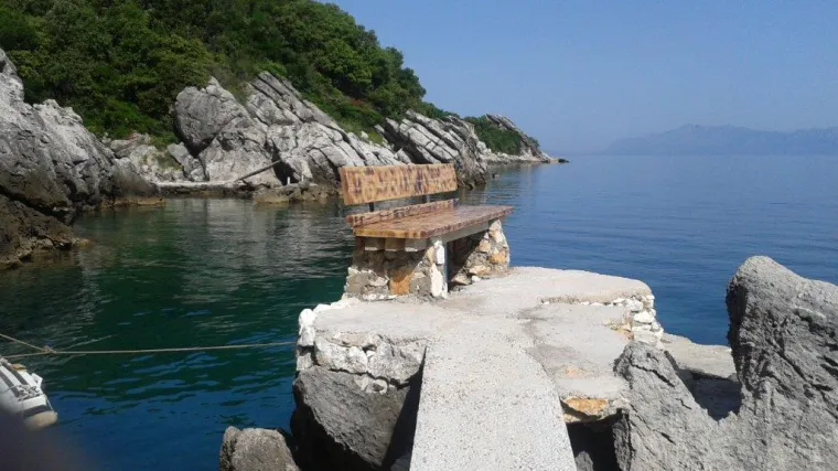 Tukli je vjetar, more i sol, ali ona je uvijek spremno čekala na svoje goste