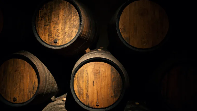 Poplavljeni vinom: francuski gradić u problemima, proliveno na tisuće litara vina