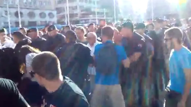 'Policajci su dopustili da nas nasilnici napadaju!'