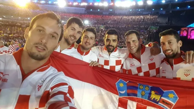 Hrvatski sporta&scaron;i preplavili dru&scaron;tvene mreže fotkama s otvaranja OI