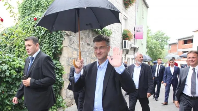 Pogledajte &scaron;to je &scaron;ef HDZ-a odgovorio na ovo pitanje