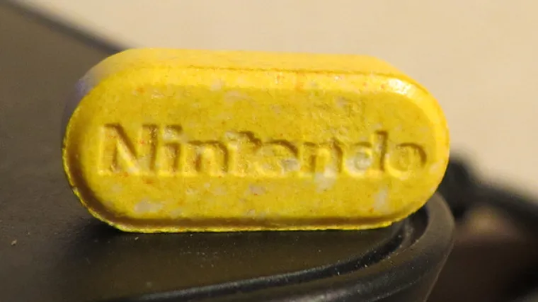 Nogometa&scaron; joj u usta ubacio ekstazi dok su se ljubili!