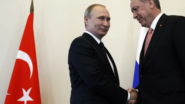 U svrhu obnavljanja odnosa: Putin i Erdogan se sastali u Sankt Peterburgu