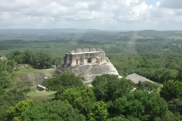 Pronađena grobnica Maya koja sadrži tijelo kralja, razno blago i zagonetne priče o 'dinastiji zmija'