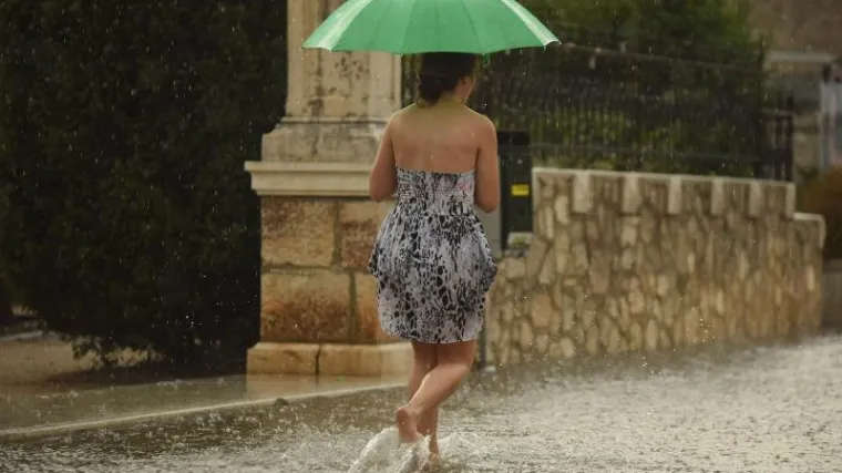 Očekuju nas pljuskovi s grmljavinom