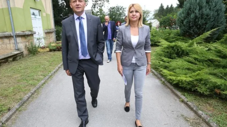 'HDZ i Most su desna, i to ekstremno desna koalicija. Oni bi mijenjali Ustav da ograniče ljudska i ženska prava'