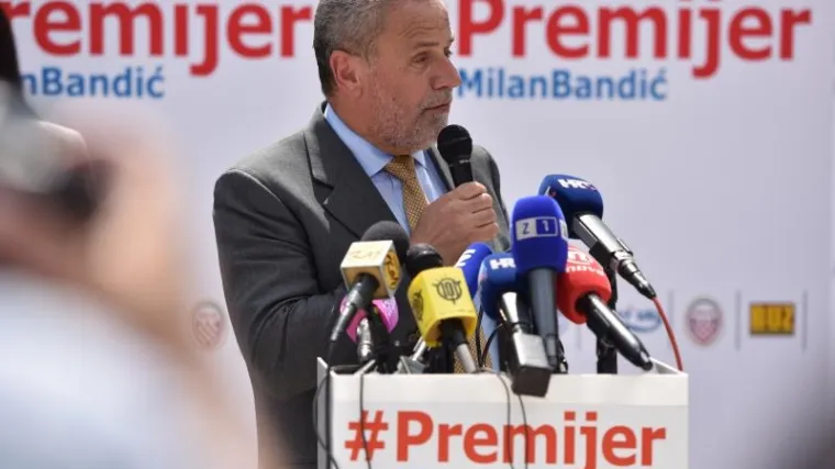 Bandić predstavio program u Kninu