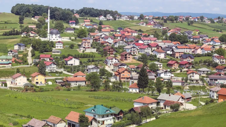 Ugledni profesor upozorava: Arapi masovno kupuju zemlju u BiH, ugrožen je opstanak države