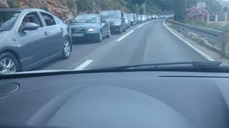 Stvorio se ogromni čep na svim ulazima u Dubrovnik (FOTO)