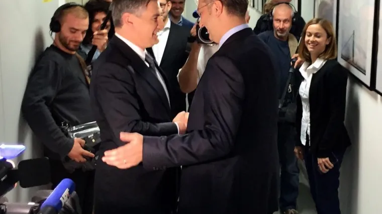 Plenković i Milanović prijateljski se rukovali uoči ulaska u studio