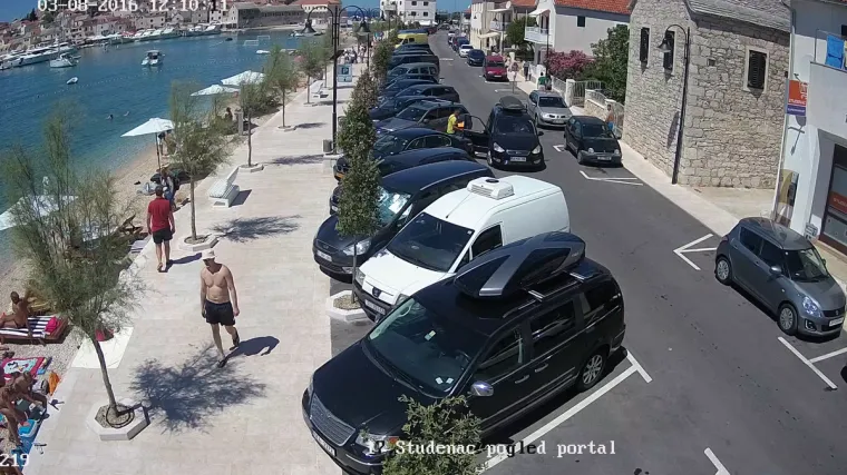 Slovenci usred bijela dana izveli drsku krađu u Primo&scaron;tenu