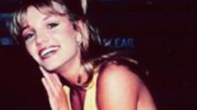 Bila je najveća tinejdžerska zvijezda, a sada se vratila i rastura