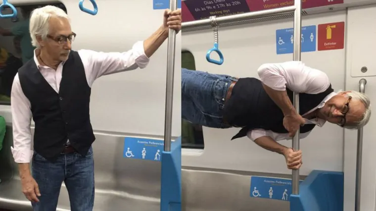 Ponudili mu mjesto za starije, a on pristojno zahvalio s malo gimnastike