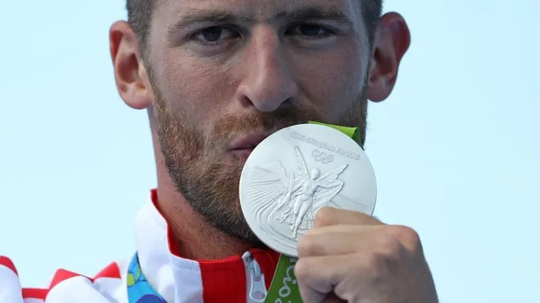 I olimpijski pobjednik tvrdi da Martin mora dobiti zlatnu medalju