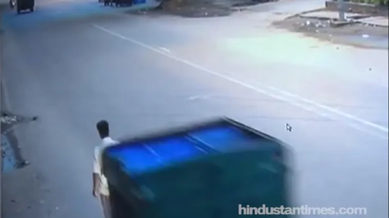 Stradalog na cesti pogledala tek jedna osoba i pritom ga opljačkala