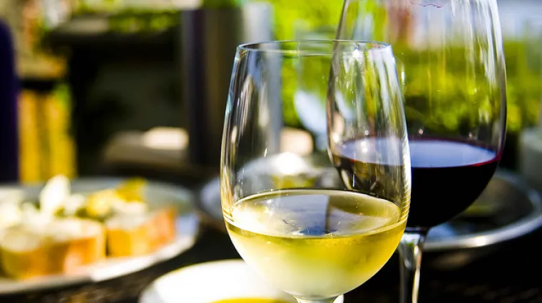 Ugodno, pitko i lagano: Zaboravite na bijelo i crno vino, pijte 'zeleno'
