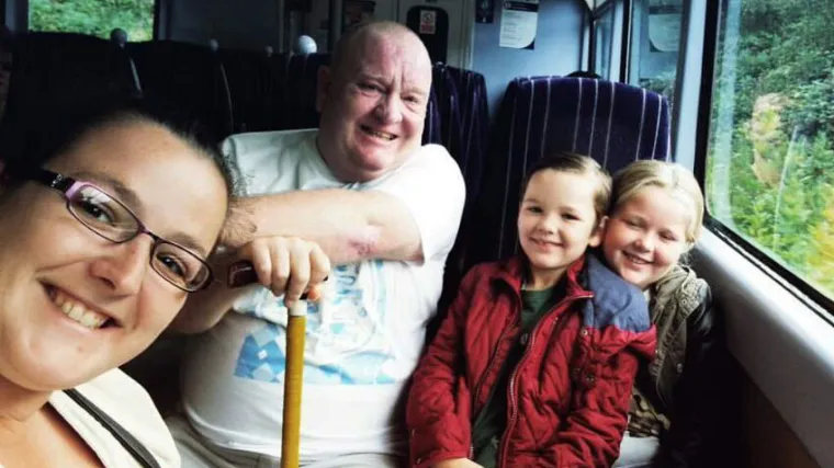 Ljubav života pronašao u WC-u dok je vršio nuždu: 'Ako ste za dobar seks, nazovite na ovaj broj'