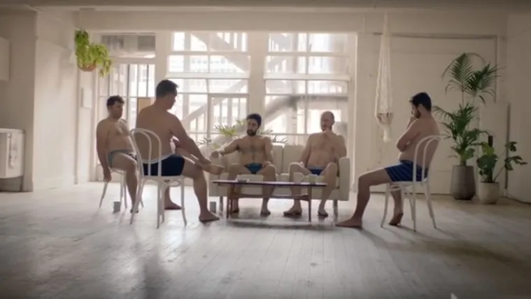 Satirična reklama za mu&scaron;ko donje rublje poharala internet: kako se 'novopečeni' očevi nose s promjenama