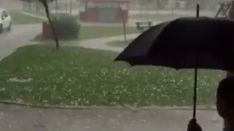 Jaka tuča i ki&scaron;a izazvali odrone, &scaron;tete su velike