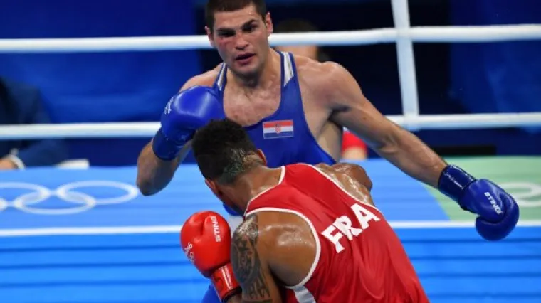 Svjetski prvak jo&scaron; je jednom bio nesavladiva prepreka za na&scaron;eg boksača