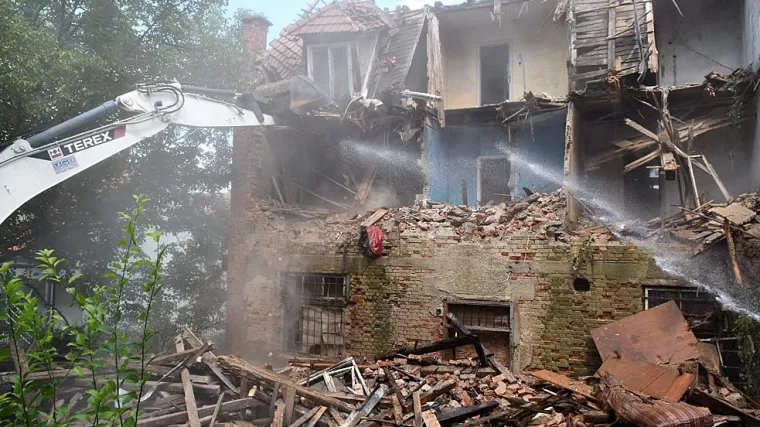 Oronula dugore&scaron;ka &ldquo;Marcela&rdquo; odlazi u povijest &ndash; nestat će u dva dana, a bude li obnove neće biti ista