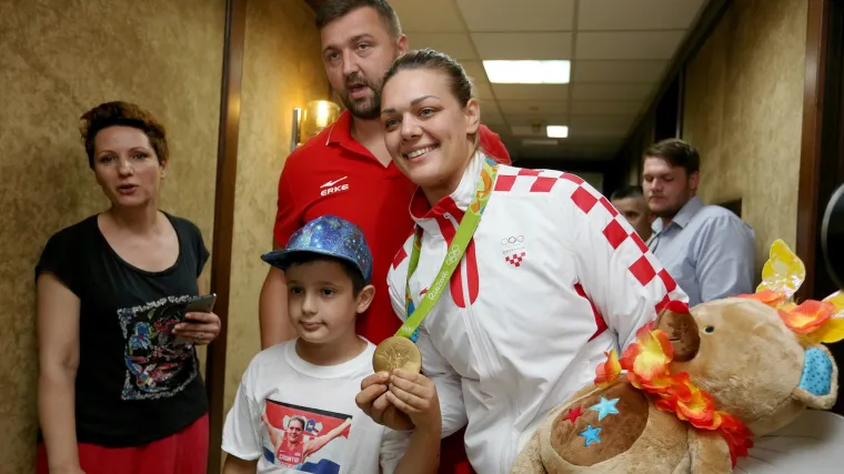 'Nadam se da sam pokazala koliko volim na&scaron;u zemlju, evo donijela sam kući novo zlato'