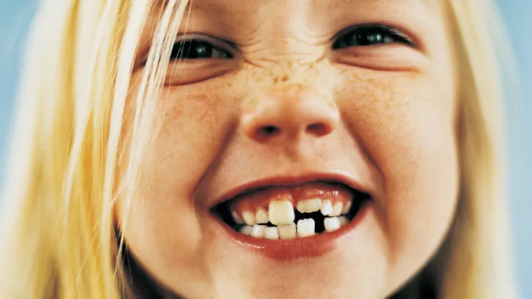 Evo za&scaron;to morate sačuvati mliječni zubić koji je ispao va&scaron;em djetetu