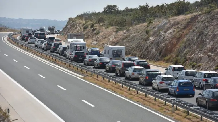 U te&scaron;koj prometnoj kod Zadra sudjelovalo čak sedam vozila!