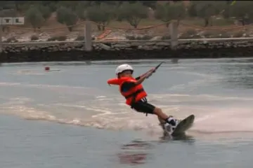 Pravo malo čudo: Nika ima tek 7 godina, a već dominira jednim adrenalinskim sportom