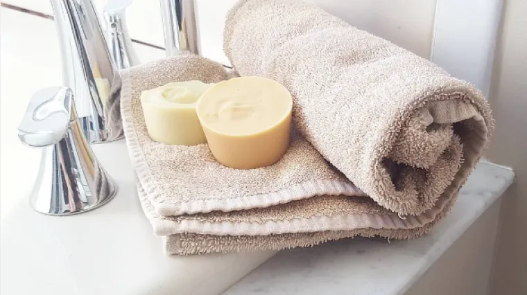 Imate suhu, perutavu kožu? Izaberite pravi losion koji će ju duže držati glatkom i napetom