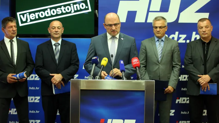 'Milanović je licemjeran, četiri godine ignorira branitelje, a HDZ ne mijenja prigodno stavove o njima'