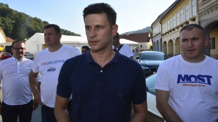 'Za četiri dana ćemo otkriti Mostova jamstva za suradnju s kojima će se političari morati složiti'