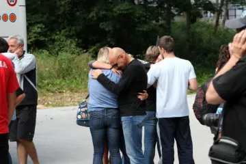 'Kažu da je pao s dizalice snimajući selfie, a mobitel nema ni ogrebotine'