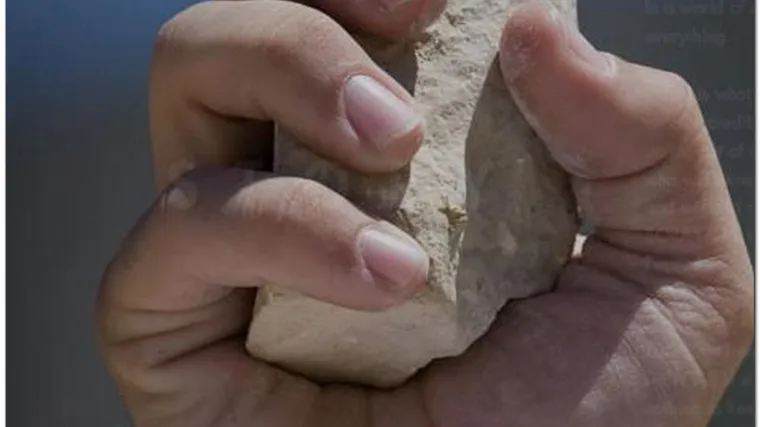 Nijemac poginuo kad su mu s nadvožnjaka u Danskoj automobil zasuli kamenjem