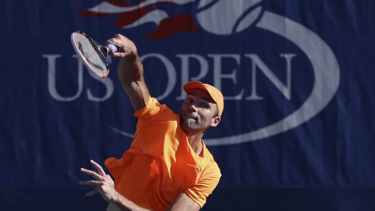 Karlović u drugom kolu uz rekordan broj aseva, Ćorić predao zbog ozljede