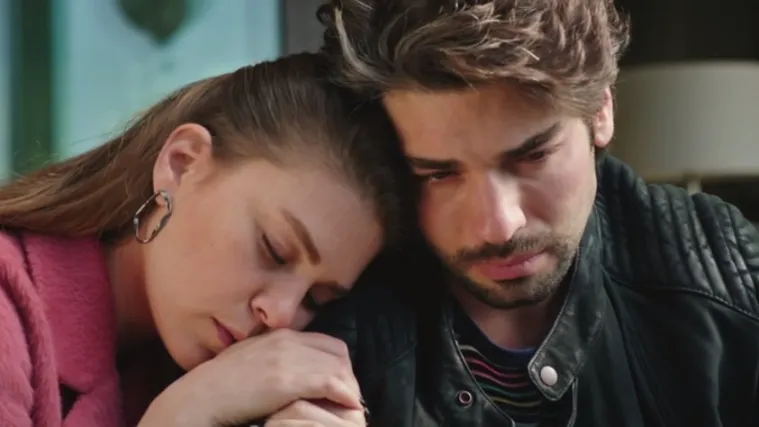 Nisan i Efe se zbližavaju, a Lejla saznaje da je njezin drugi sin živ (Ponovno rođen)