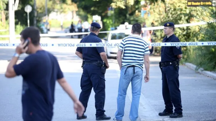 Bačena bomba na ulici, ozlijeđena prolaznica! Stanari u &scaron;oku: 'Bilo je 7.10 sati kada je grunulo'