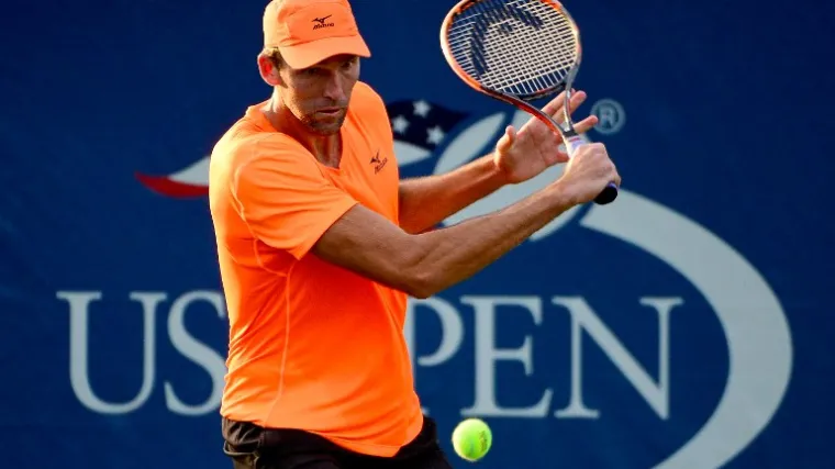 Div sa &Scaron;alate sru&scaron;io 17 godina star rekord i pro&scaron;ao u 2. kolo US Opena