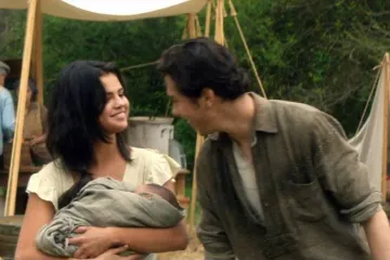 Selena Gomez glumi nečiju mamu, a James Franco ju porađa - jer zašto ne