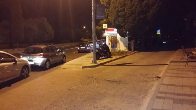 Drama u Dubrovniku: mu&scaron;karac izvukao ženu iz automobila, nasrnuo na nju pa porazbijao stakla