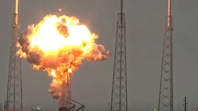 Objavljena snimka eksplozije rakete SpaceX, uni&scaron;ten i Facebookov satelit