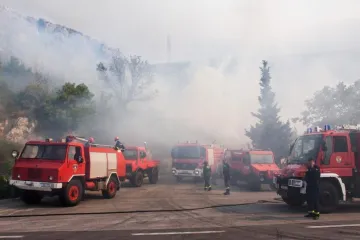 'Noćas je bio na 300 metara od kuća, a gori i na miniranom području'