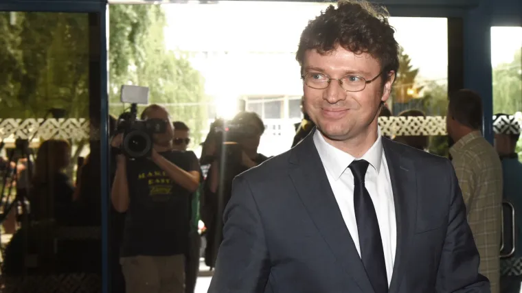 Ministar &Scaron;ustar zaželio svim učenicima, a osobito prva&scaron;ićima, uspje&scaron;nu novu &scaron;kolsku godinu