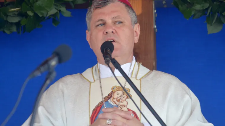 Biskup Ko&scaron;ić dao vjernicima detaljne upute za koga ne glasati: u propovijedi se dotaknuo branitelja, 'lexa Perković', referenduma o braku...